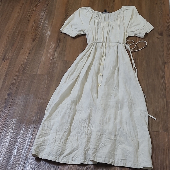 J. Crew Dresses & Skirts - J. Crew Cream Maxi Dress used good condition for women zise m  100%linen.